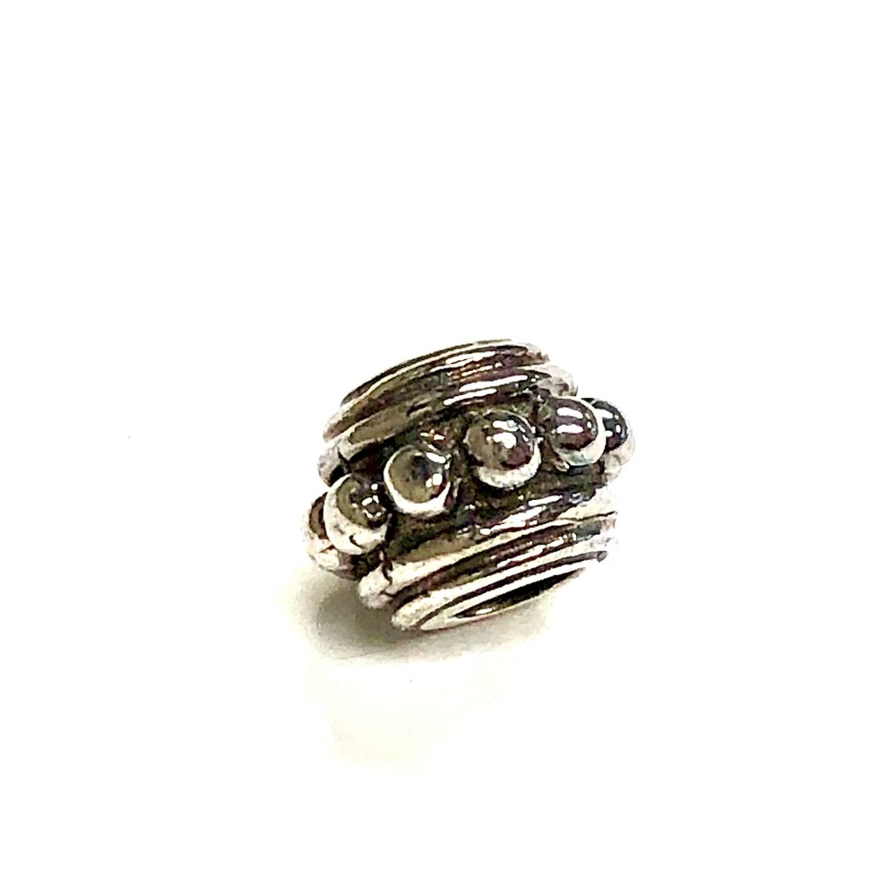 Trollbeads Silver Studded Bead